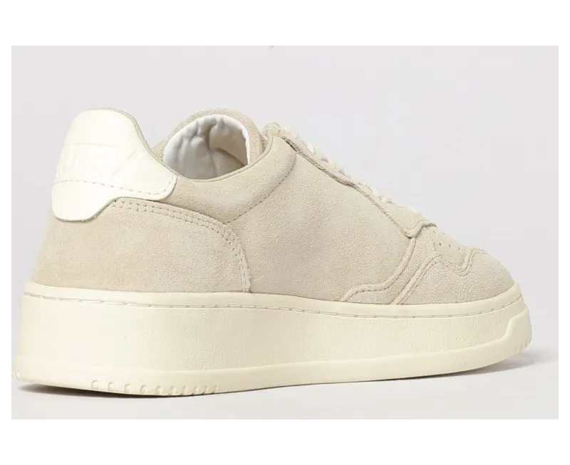 Autry Medalist Low Suede Sneakers Beige (AULWUH13) (2)