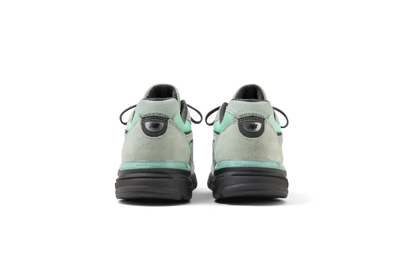 New Balance 990v4 “Silver Moss” (U990GE4): mint dat pas werkt met zwart (5)