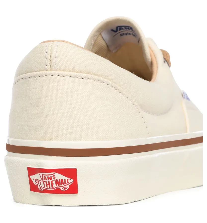 vans-style VN0A2RR11VE