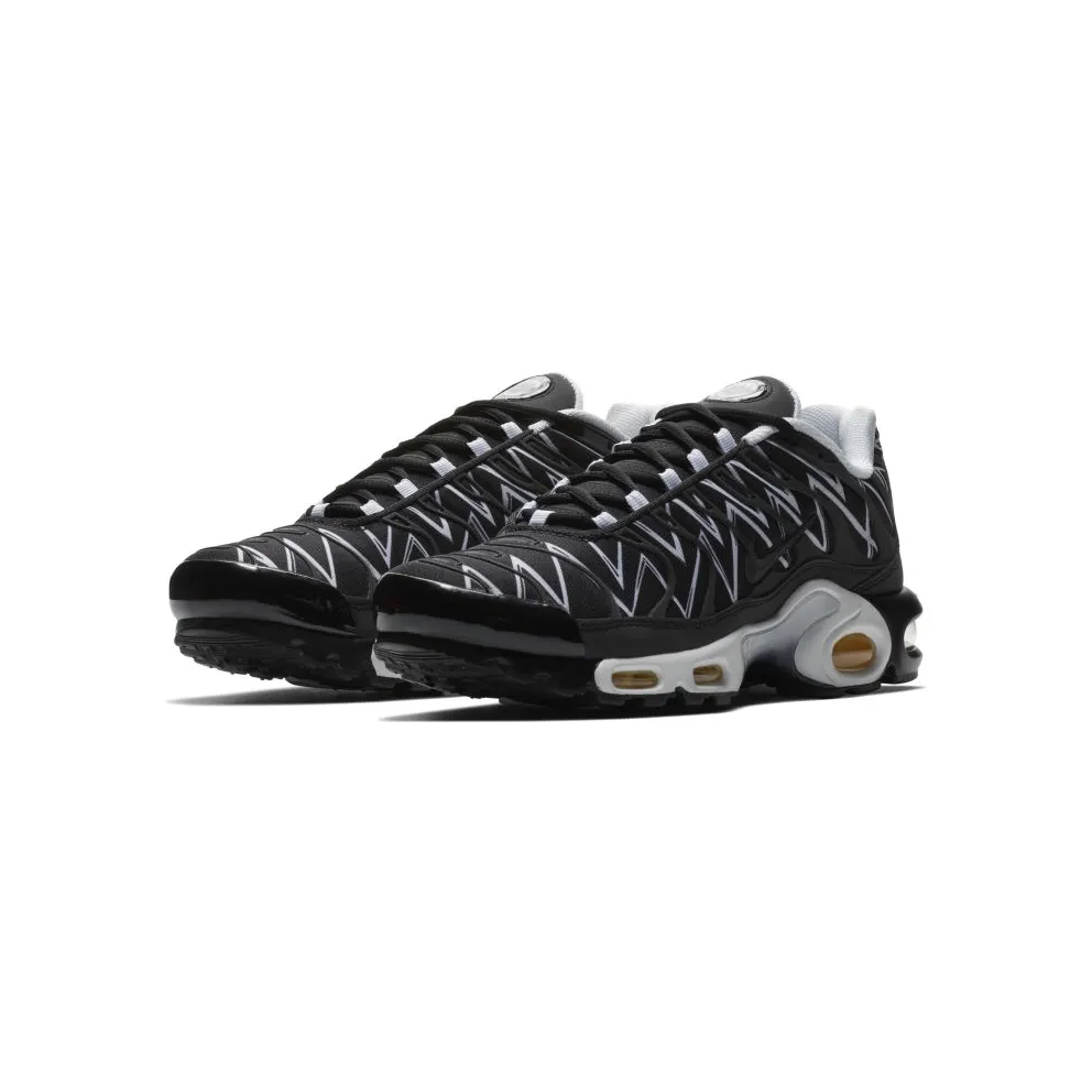 Nike Air Max Plus Shark (Black) Black/Black-White (AJ6311-001)