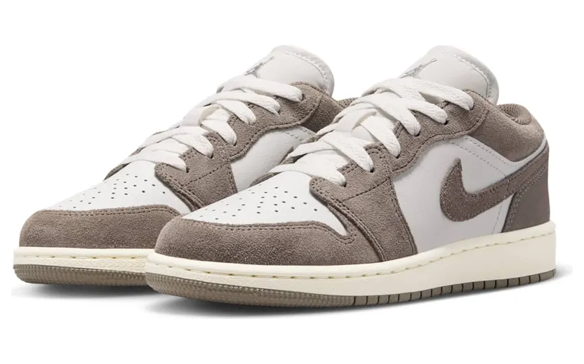 air-jordan-1 553560-026