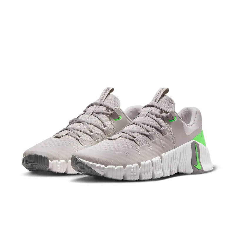Nike Free Metcon 5 “Light Iron” (DV3949-002)