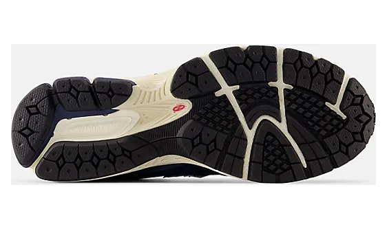 new-balance-2002r M2002RXF