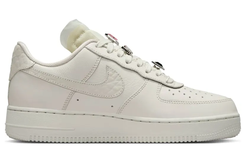 nike-air-force DN5463-001
