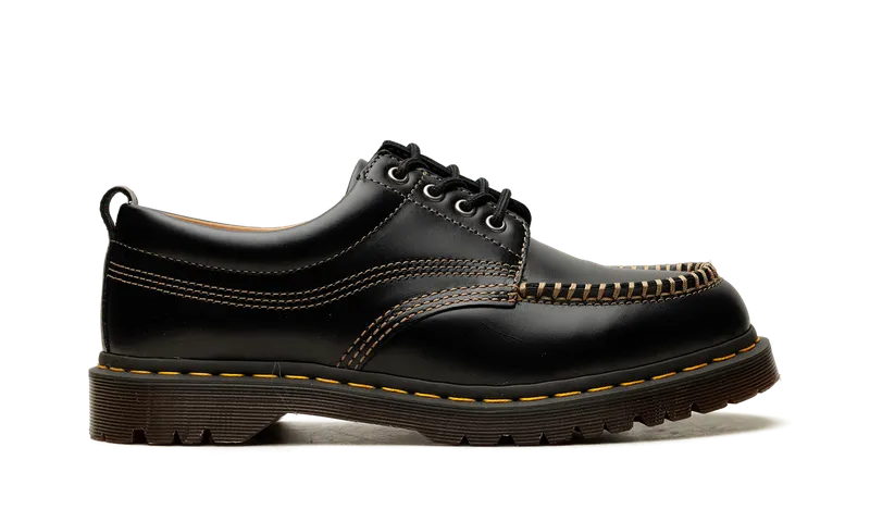 Dr Martens Lowell Moc Toe Shoes “Black” (31816001)