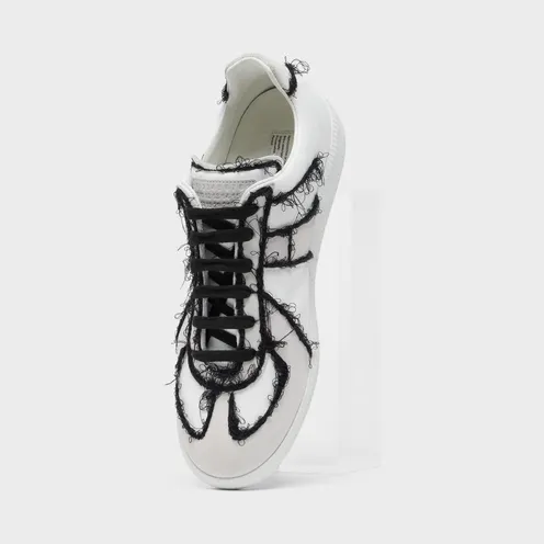 Maison Margiela Replica Embroidery Dirty Wash (S57WS0517P7571H1937)