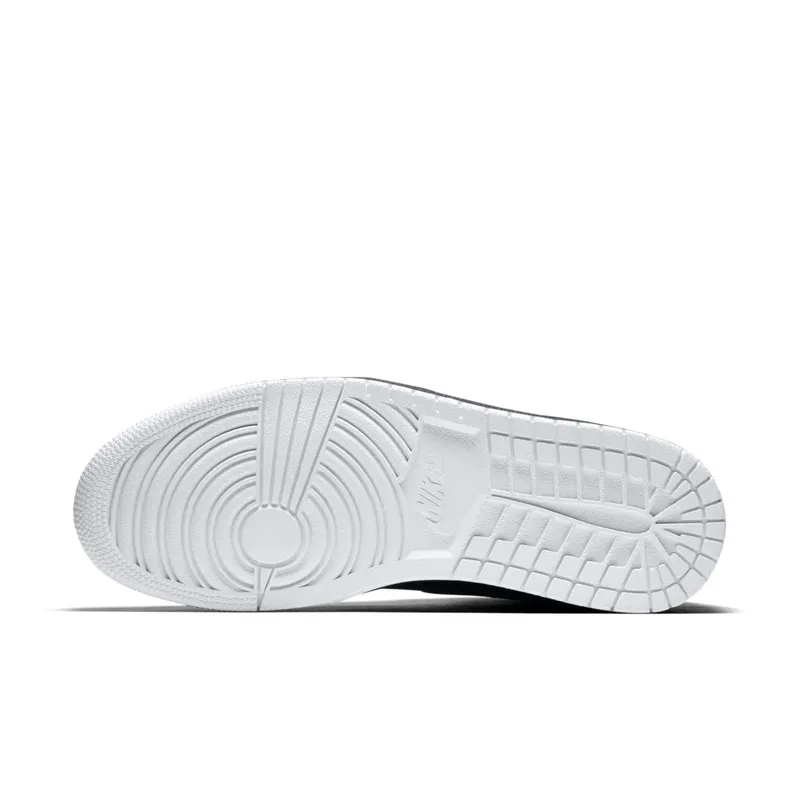 Jordan 1 Retro Black Perforated Black/White-Black (555088-002)