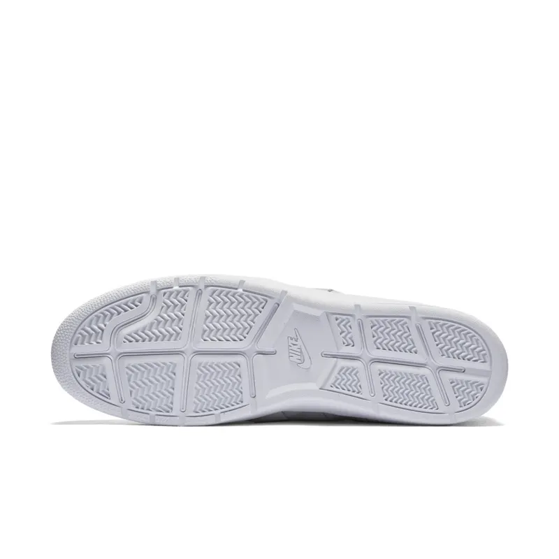 Nike  Tennis Classic Ultra Premium QS Light Silver Light Silver/Light Silver (830699-003)