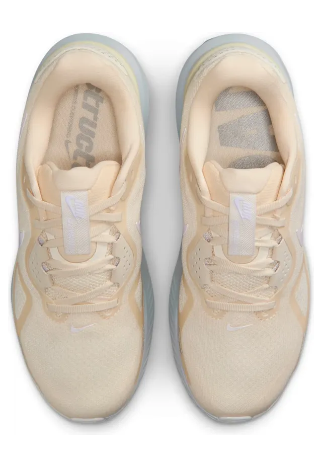 nike-structure-26 IO9917-100