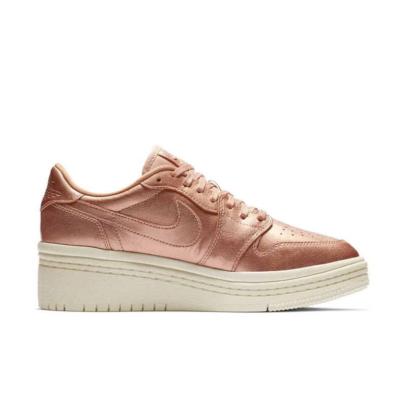 Jordan 1 Retro Low Lifted Metallic Red Bronze (W) Metallic Red Bronze/Sail (AO1334-901)