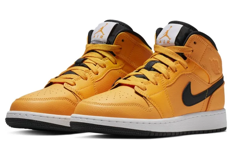 air-jordan-1 554725-700
