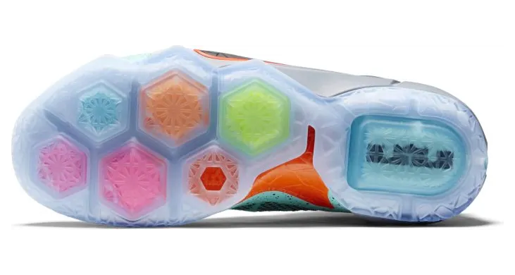 nike-lebron-12 684593-301