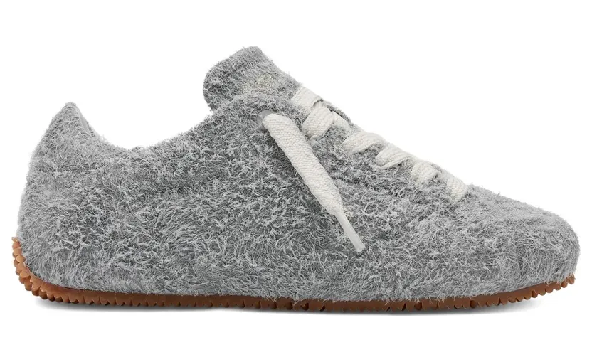 Axel Arigato aus Wildleder “Grey” (F3241004)