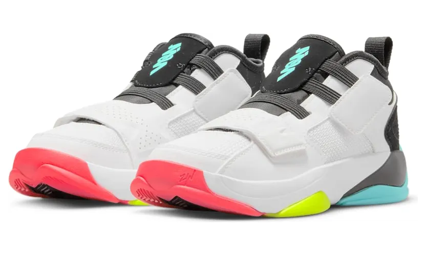 nike-zion-2 DO9513-107