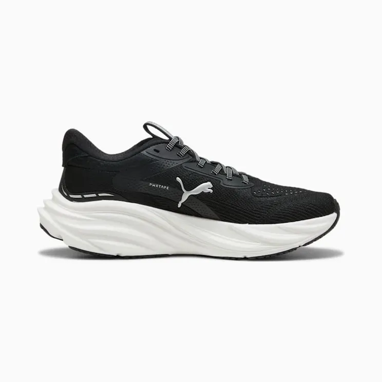 PUMA Magnify Nitro 3 “Black / White” (31104701)