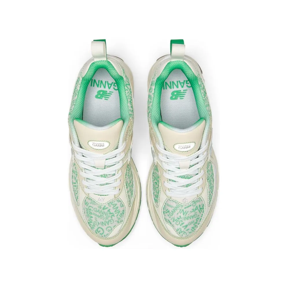 New Balance 2002R GANNI Turtledove – “Cream / Green” (M2002RGC)