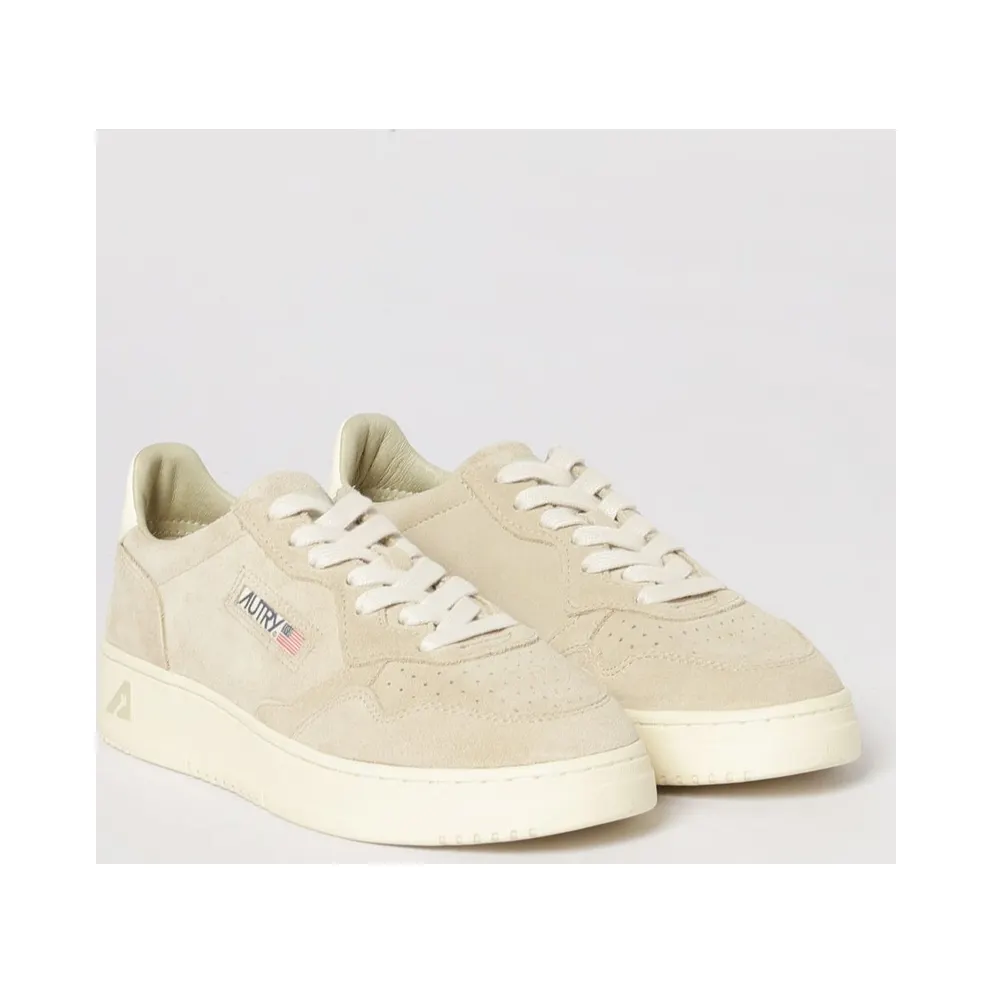 Autry Medalist Low Suede Sneakers Beige (AULWUH13)