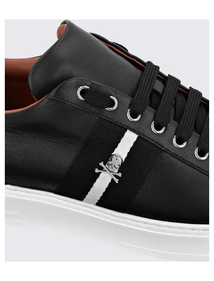 Philipp plein Skull Low-Top Leather Sneakers with Stripe Print Black (UACSUSC0506PLE010N02) (2)