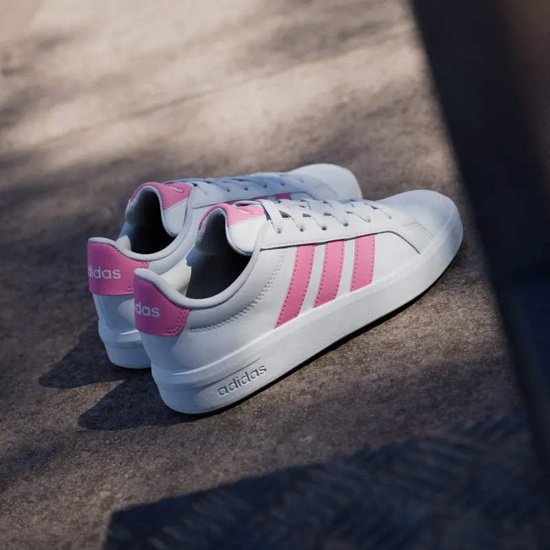 Adidas GRAND COURT 3.0 Shoes JUNIOR Cloud White / Bliss Pink / Bliss Pink (HP3528)