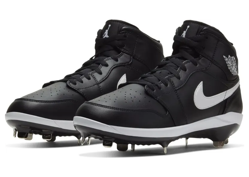 Jordan 1 Retro Metal Black White