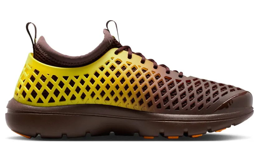 nike-sneaker IO9932-200