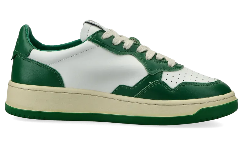 Autry Medalist Low Leather “Green” (AULWWB03) (3)