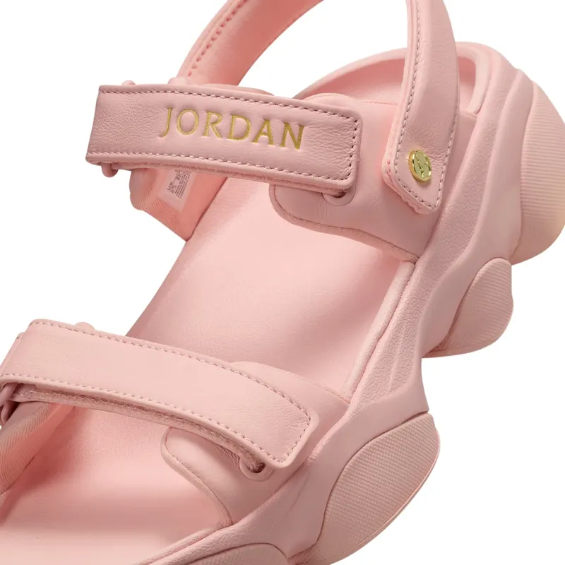 Jordan Deja Legend Pink Metallic Gold (FN5036-600)