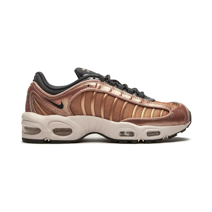 Nike ‘Air Max Tailwind 4’ Sneakers – Metallic (CT1184)