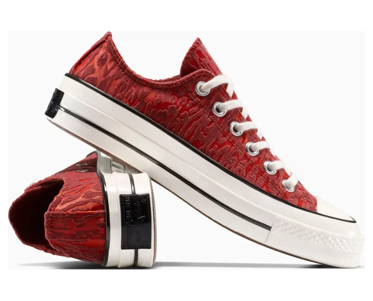 converse-chuck-taylor-all-star A17645C