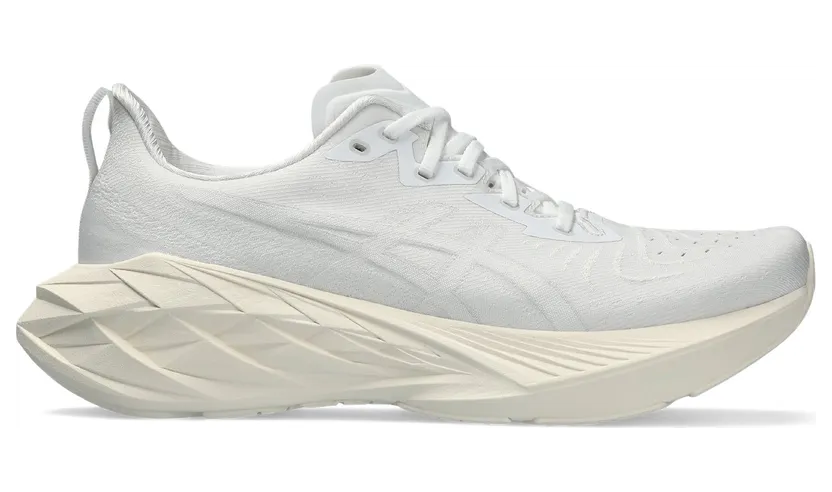 Asics Novablast 4 “White / White” (1011B693-102)