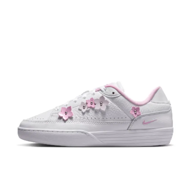 Nike Tennis Centre Florette “White / Bleached Lilac / Metallic Silver / Pink Rise” (IR8636-100)