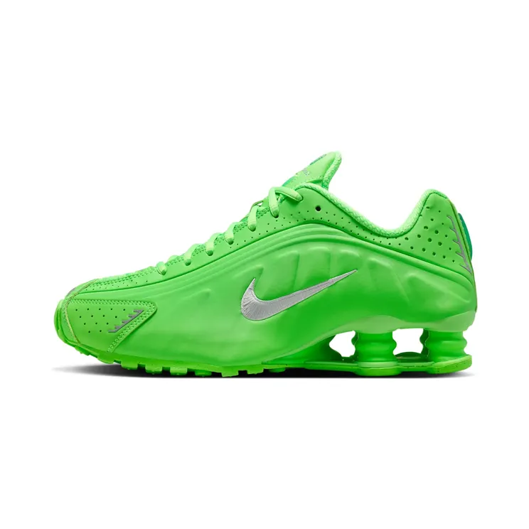 Nike Shox R4 “Green Strike” (HV0839-398)