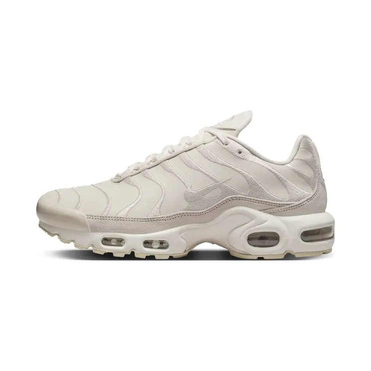 Nike Air Max Plus PRMen “Light Orewood Brown / Sail” (DZ2832-100)