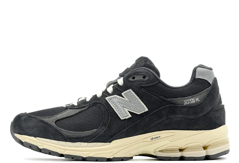 New Balance 2002R Phantom (M2002RHO)
