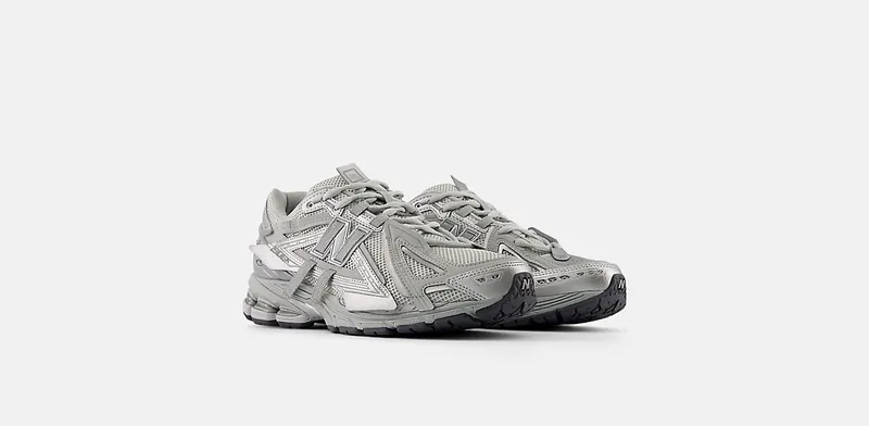 New Balance 1906A “Concrete Silver Metallic” (M1906AG)