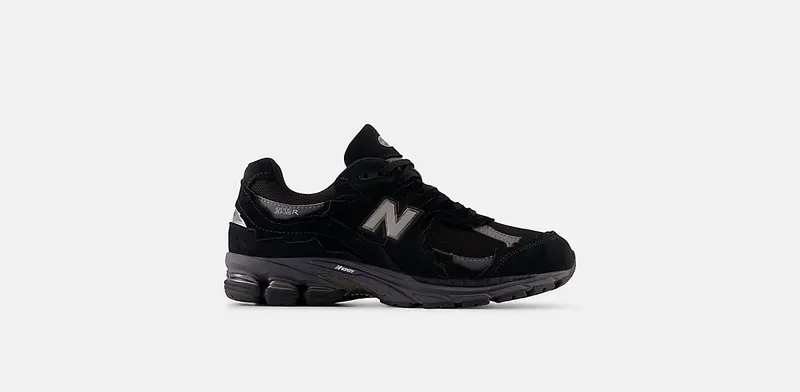 New Balance 2002R Gore-Tex “Protection Pack – Black” (U20023MB)