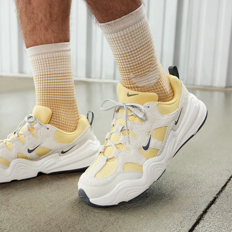 Nike Tech Hera Saturn Gold (FJ9532-700)