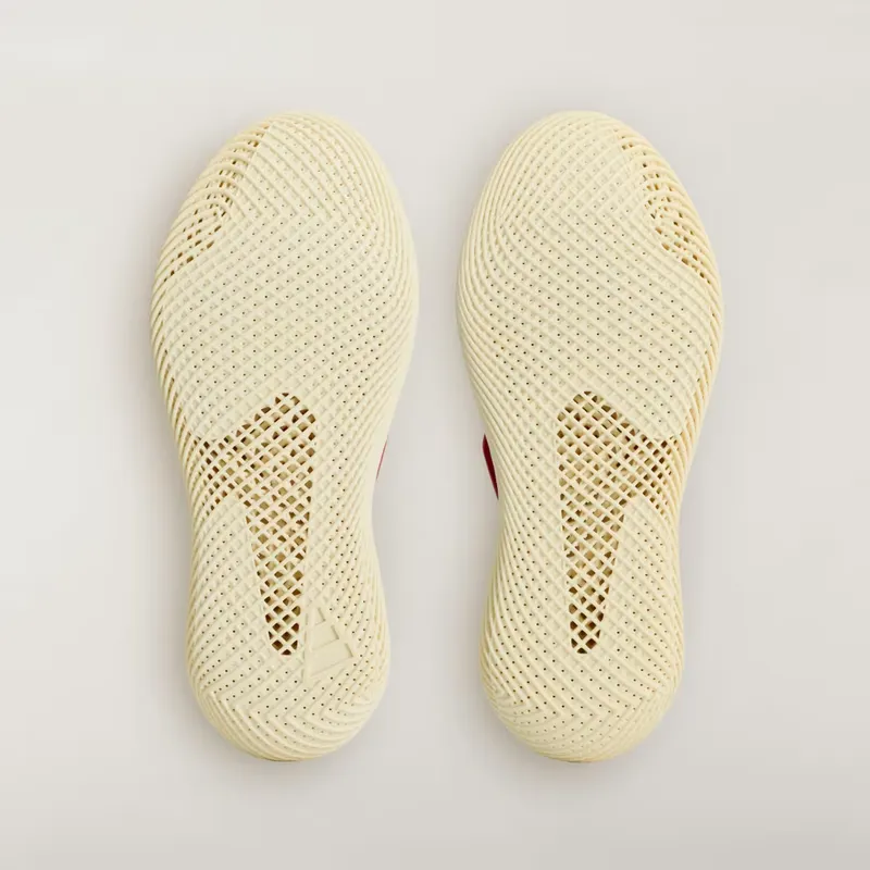 Tyrrell Winston x adidas Climacool 4D (KJ7669): één stuk print, drie strepen erin gegoten (2)