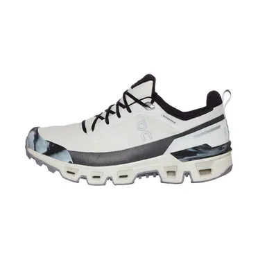 on-cloudwander 9398184
