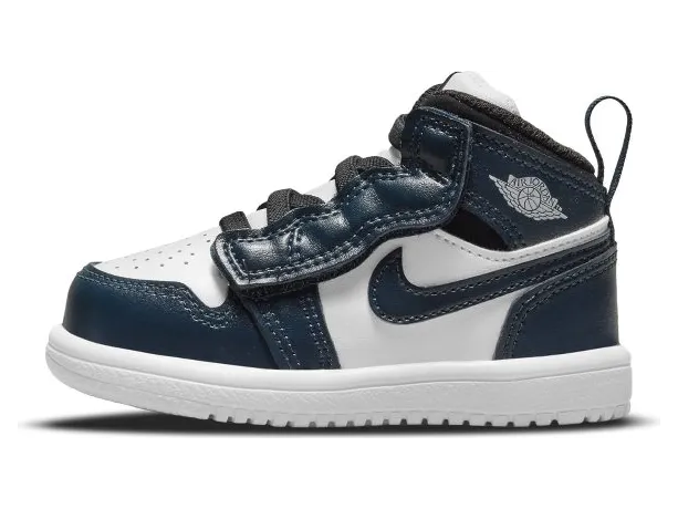Jordan 1 Mid Blauw (AR6352-411)