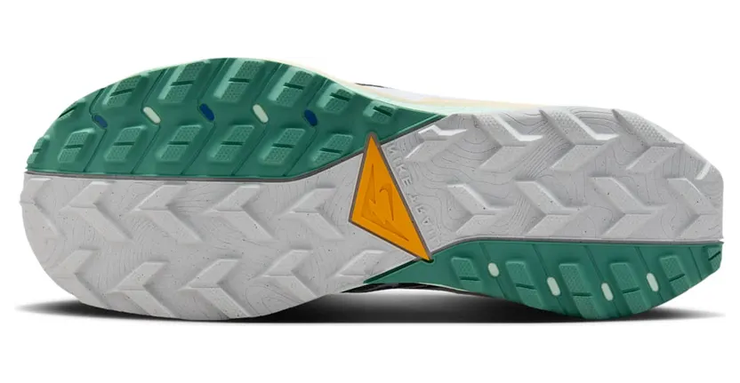 nike-wildhorse-8 DR2686-101