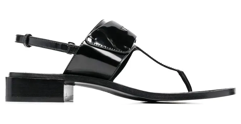 Ferragamo Logo-Plaque Detail Thong Sandals Black (01C874750978)