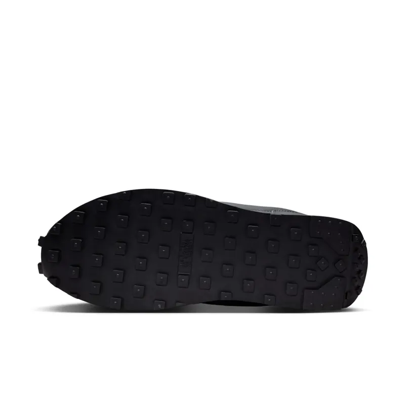 Nike Daybreak “Anthracite / Light Bone” (IO4865-200)
