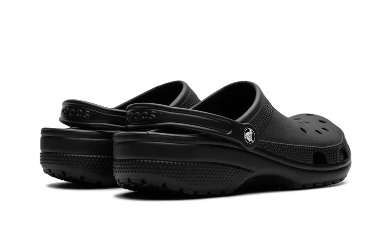 Crocs Classic Clog “BLACK” (10001-001)