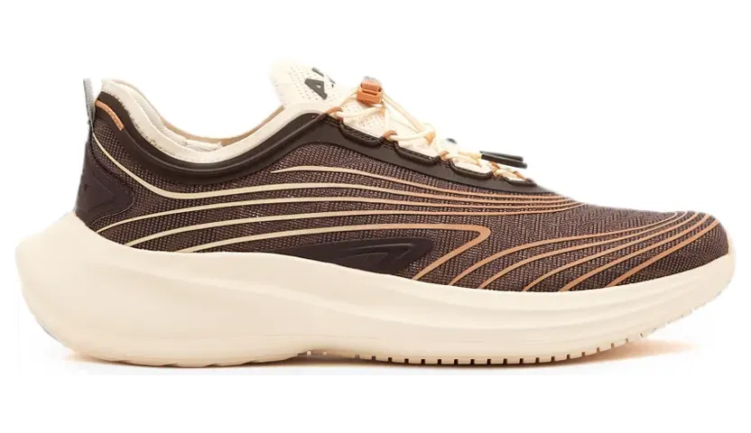 Apl: Athletic Propulsion Labs panelled toggle-fastening “Brown” (12018226)