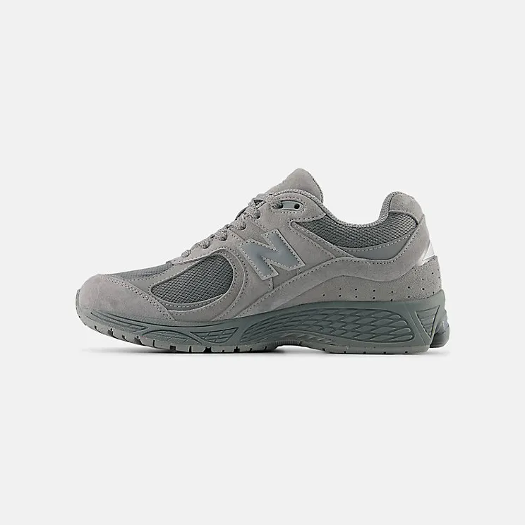 new-balance-2002r U20021O2