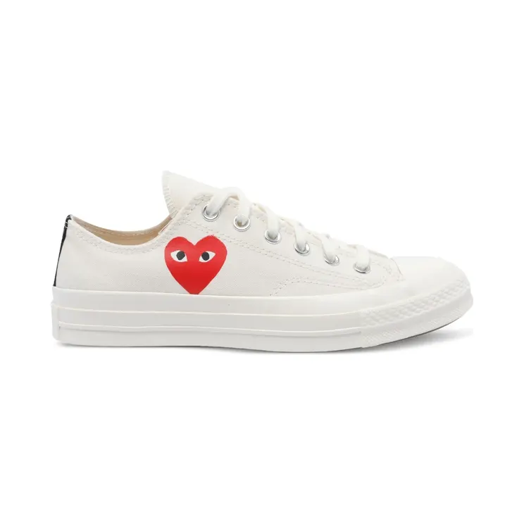 Converse Comme Des Garçons Play x Converse Chuck Taylor mit Herzdetail “White” (P1K1282)