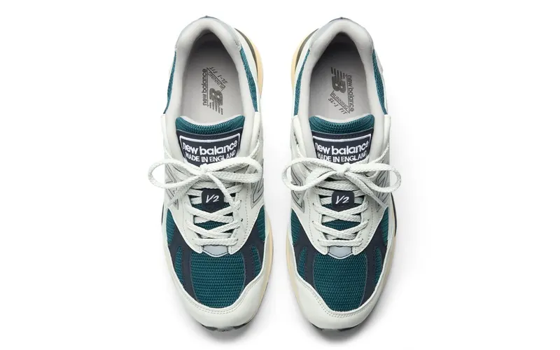 New Balance 991v2 “Made in UK – Total Eclipse” (U991TO2)