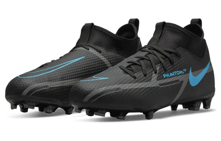 Nike Jr. Phantom GT2 Academy Dynamic Fit MG Fußballschuh für verschiedene Böden für jüngere/ältere Schwarz (DC0813-004)