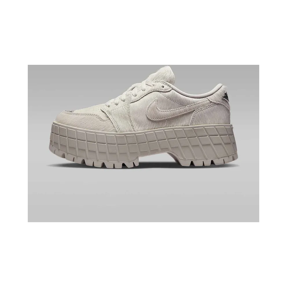 Jordan 1 Low Brooklyn Light Bone Metallic Silver (IB7210-001)